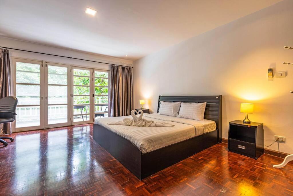 4 Bedroom Townhouse In Great Location! หัวหิน ภายนอก รูปภาพ