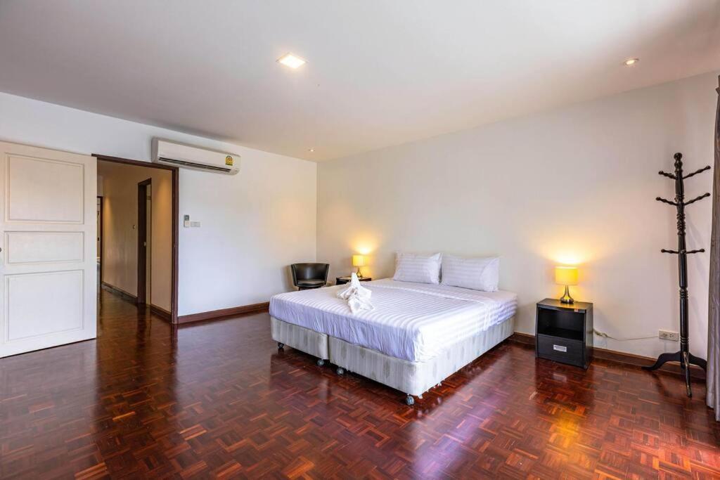 4 Bedroom Townhouse In Great Location! หัวหิน ภายนอก รูปภาพ