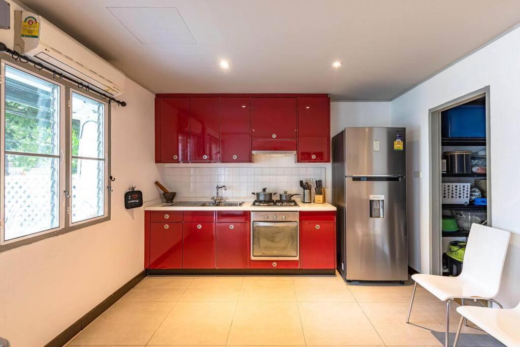 4 Bedroom Townhouse In Great Location! หัวหิน ภายนอก รูปภาพ