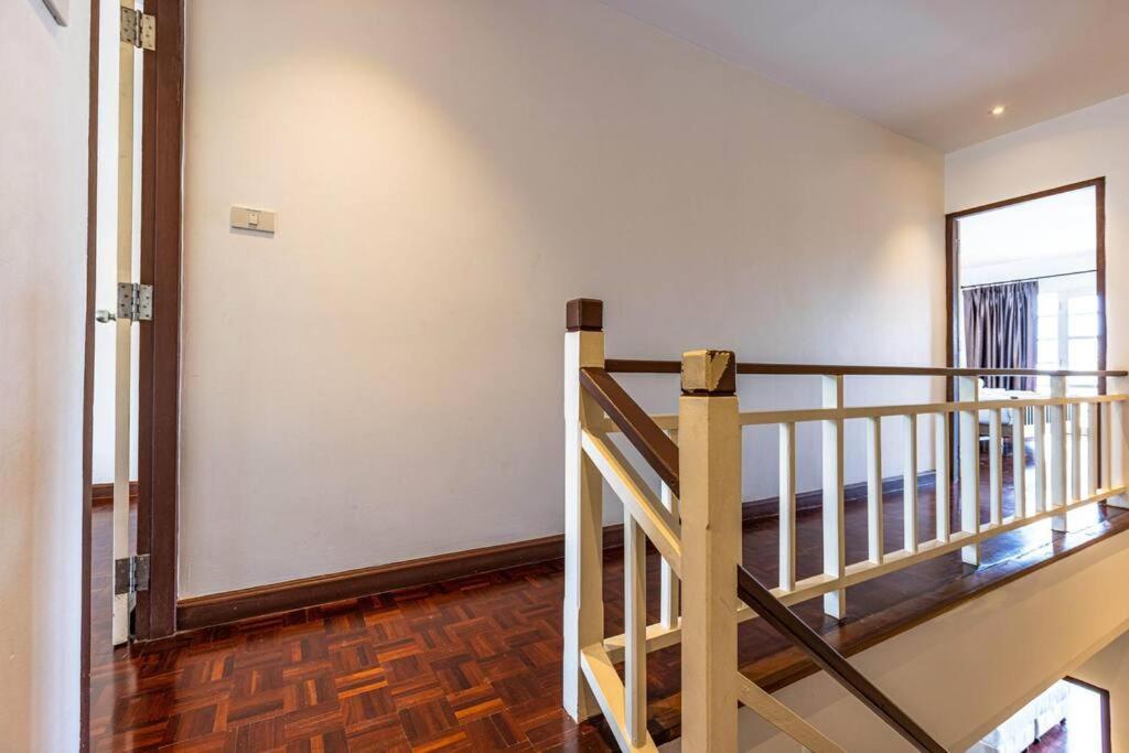 4 Bedroom Townhouse In Great Location! หัวหิน ภายนอก รูปภาพ