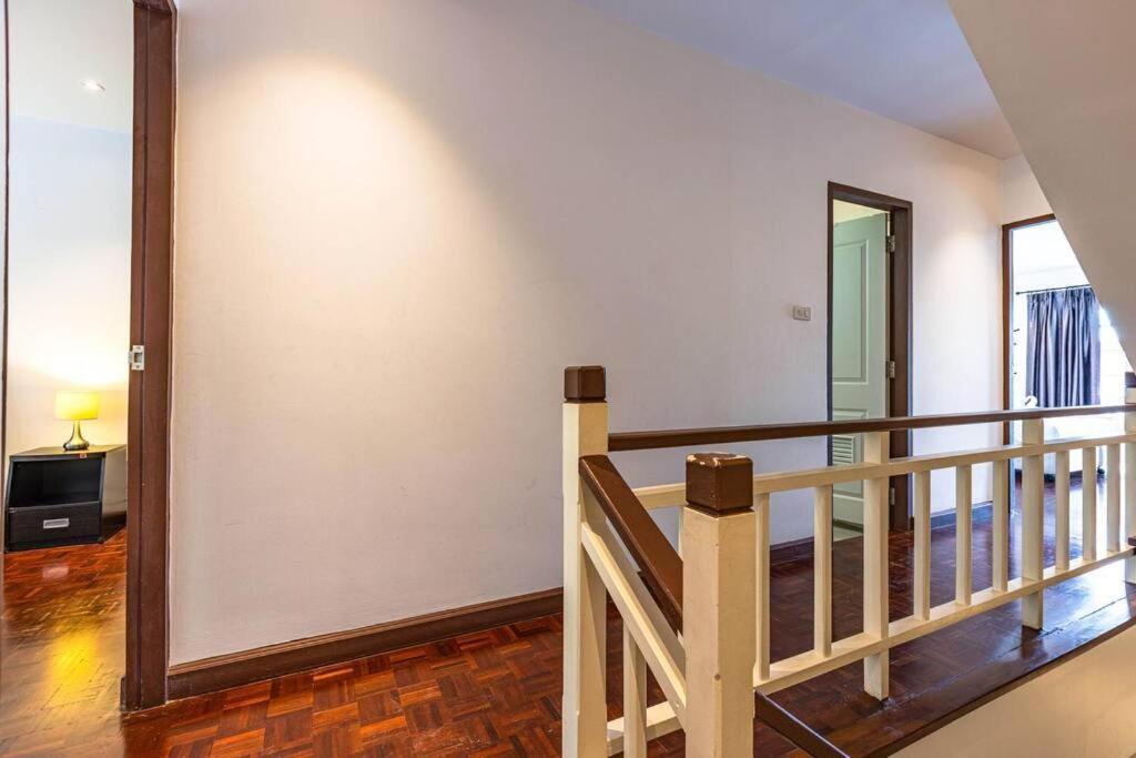 4 Bedroom Townhouse In Great Location! หัวหิน ภายนอก รูปภาพ