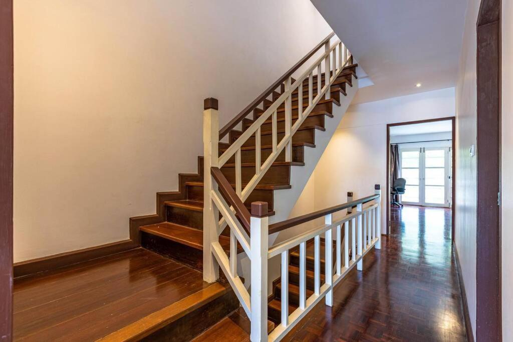 4 Bedroom Townhouse In Great Location! หัวหิน ภายนอก รูปภาพ